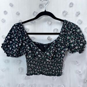Billabong Women’s Black and Green Floral Smocked Crop Top Size Small